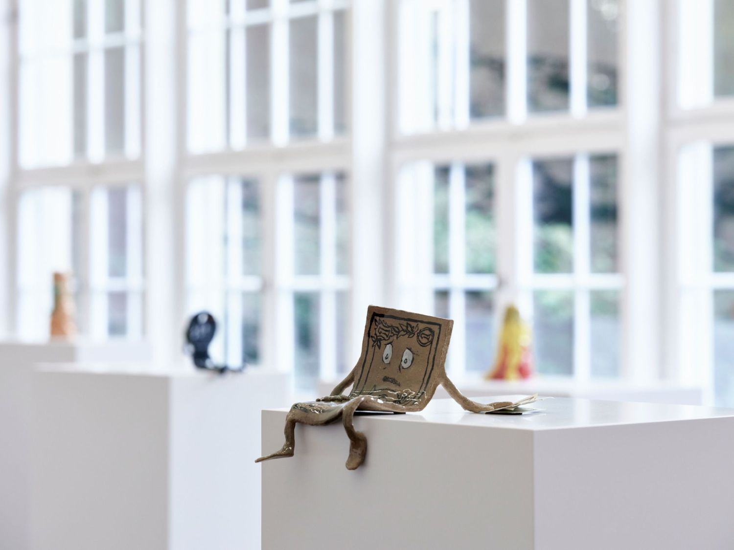 Cassidy Toner, Leaning on me #1 -- #16, 2025, Courtesy of the artist & PHILIPPZOLLINGER, Zurich, Foto: Samuel Bramley