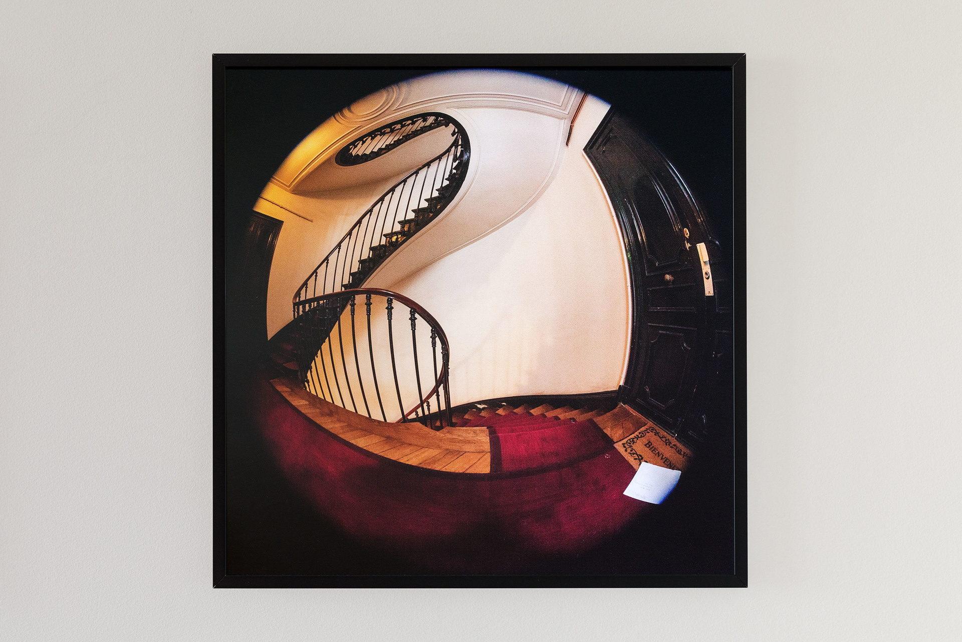 Emanuel Rossetti, “Stairs”, 2018Digitaler C-Print, 40x40cm, gerahmtPhoto Credit: Romain DarnaudCourtesy: Jan Kaps, Köln & Karma International, Zürich